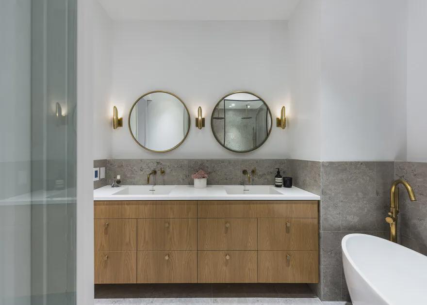 朋友180平复式楼梯下方直接改书房,水泥墙更显个性,越看越喜欢