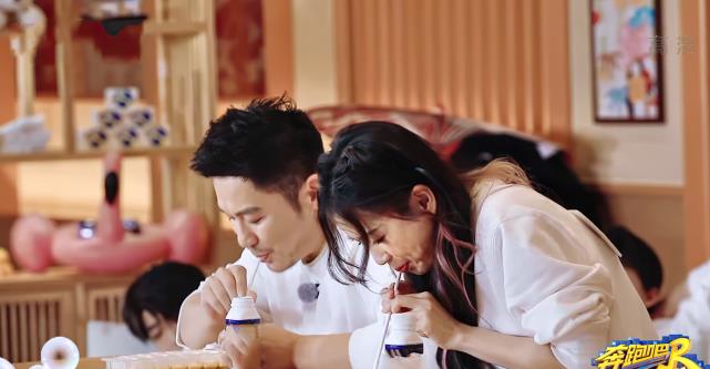 Angelababy|为何杨颖喝可乐时导演拉远镜头？放大十倍看清嘴部，真相一目了然