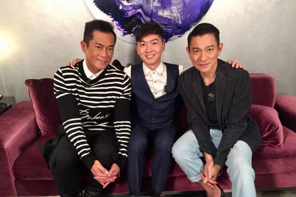 肖战|60岁天王刘德华近期原图曝光，手缠纱布引担忧