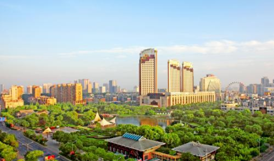 购房置业|有钱人为什么都买西面的房子？听行内人说实话，才知买错了！