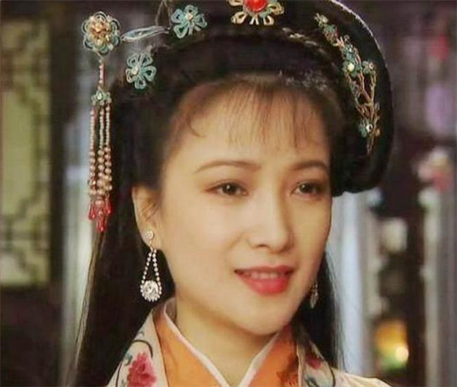 胡兵|他是小鲜肉鼻祖，4任妻子个个赛西施，连古典美人何晴都是他前妻