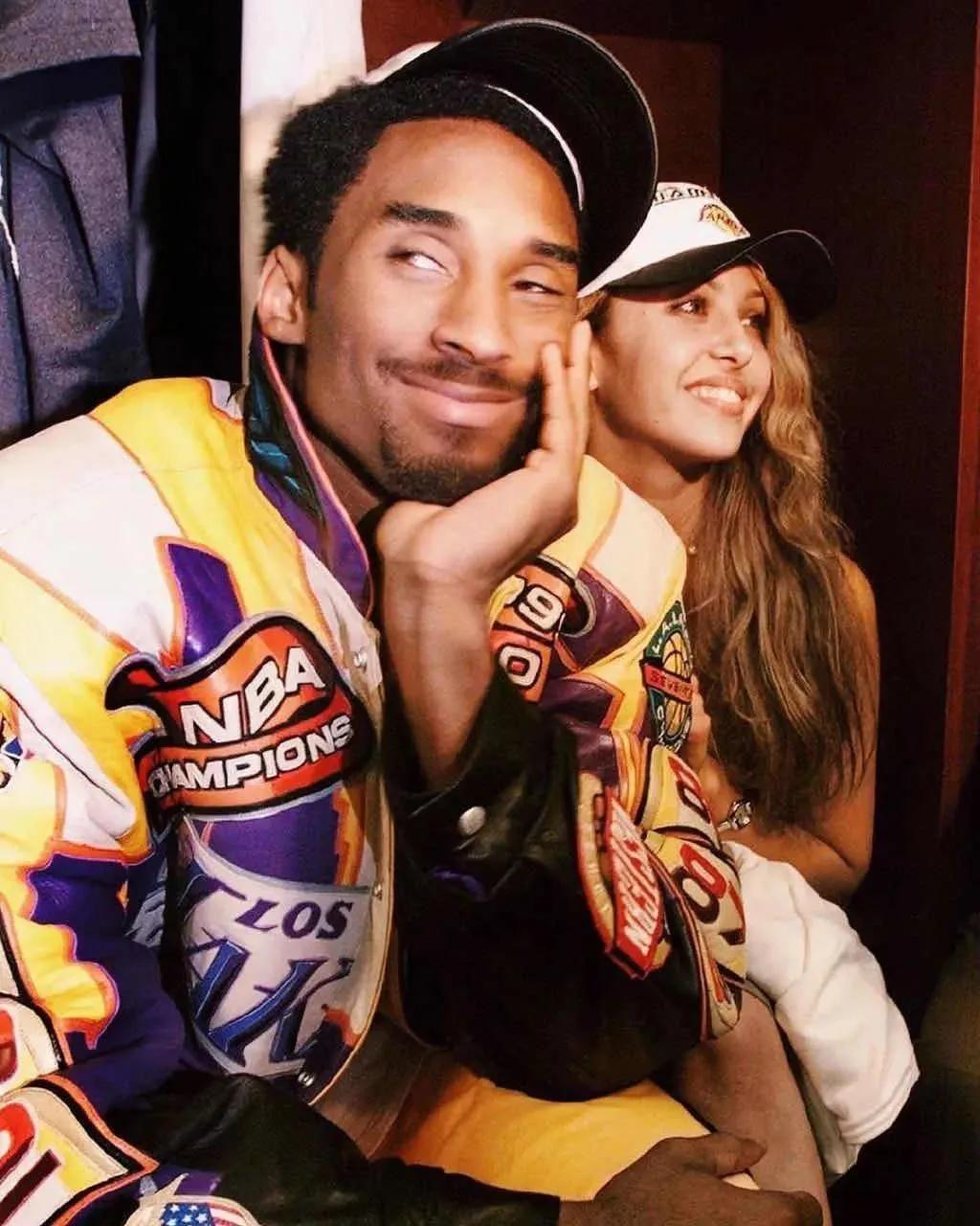 科比·布萊恩特|喬丹親吻科比妻子照引爭議：果然，她裝不下去了！