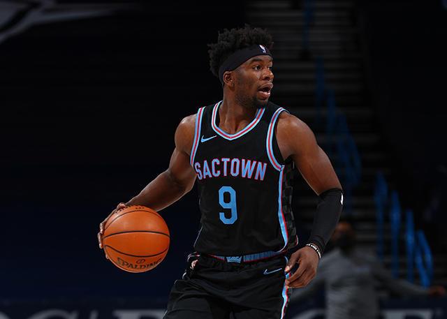 交易 联盟30支NBA球队在2021年休赛期那些最容易被低估的补强操作