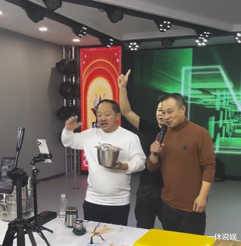 赵本山|赵本山儿子新公司开业，公司名成亮点，谢广坤王老七现身捧场