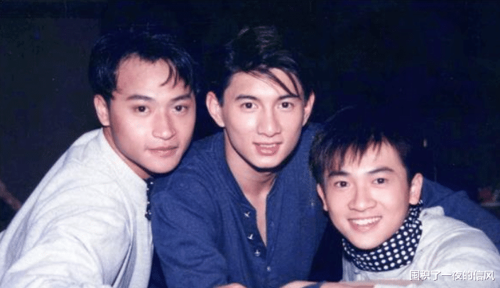 苏有朋|苏有朋首晒与妻子幸福照，身价50亿，颜值不输赵薇林心如！