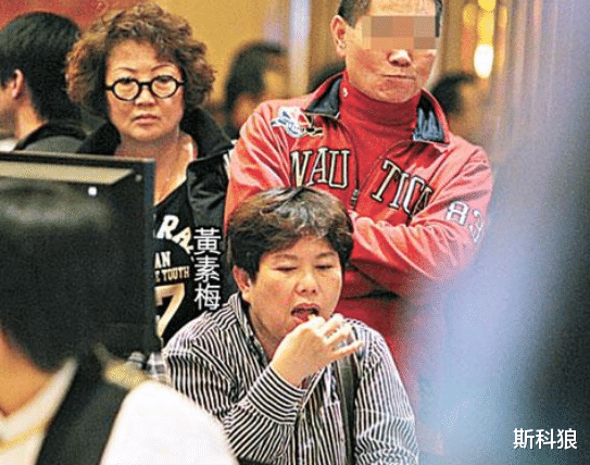 蔡少芬|记者问蔡少芬:你被刘銮雄养了6年,分手时拿了1亿6千万,这是真的吗?