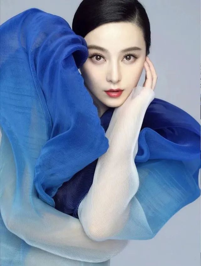 范冰冰|75位明星注销公司惹众怒！黄晓明何炅首当其冲，范冰冰也公开点赞表态？