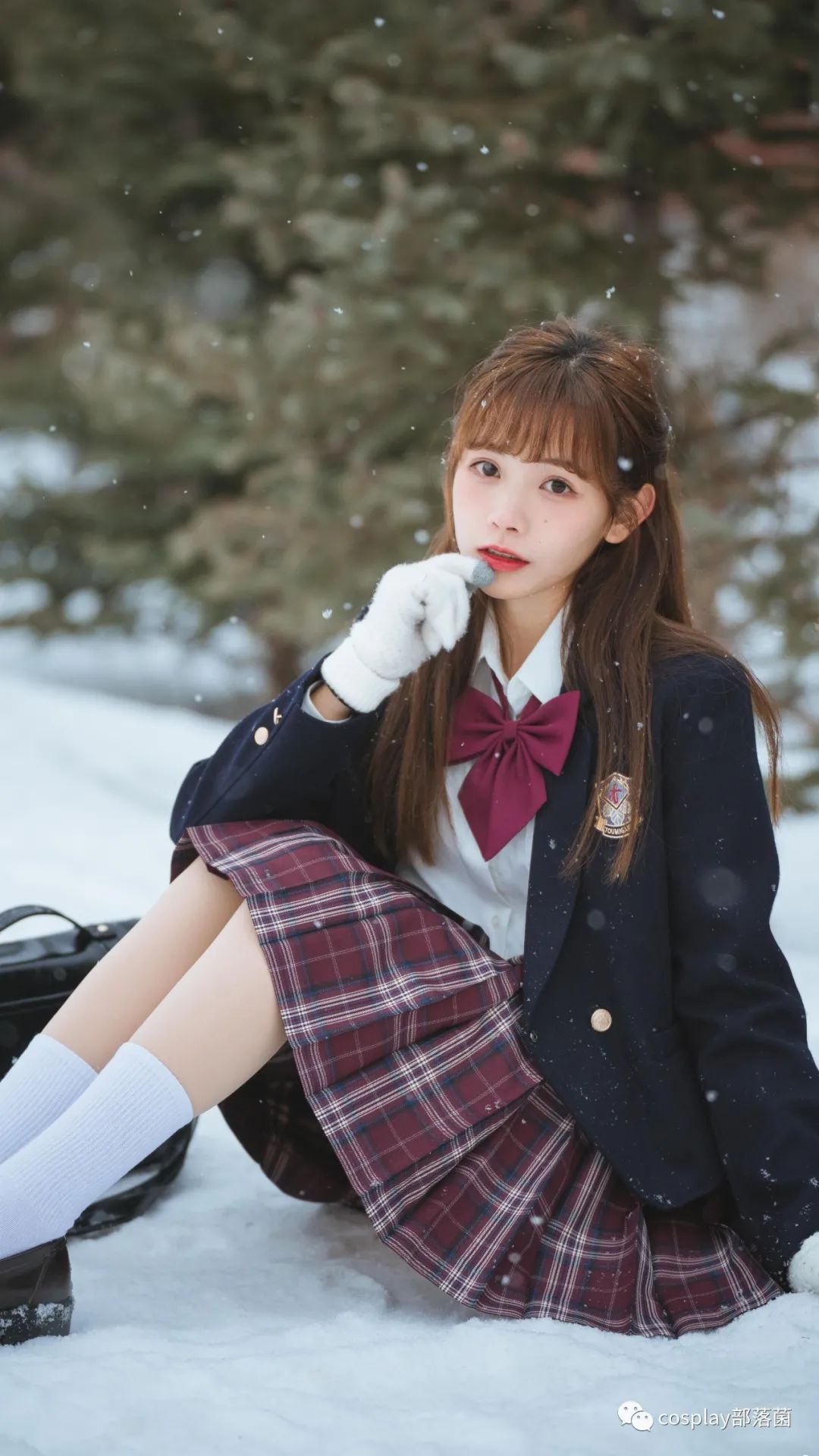 平职|JK少女：雪中的甜美愿望