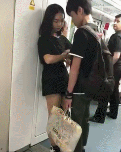 acgn漫评|“每当老婆穿上这身衣服时，我就想起了奥特曼”