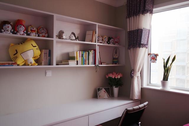 邻居来我家串门，进门就被客餐厅惊艳了，说这是小区最漂亮的装修