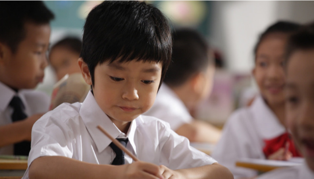 家有二宝育儿|9月开学中小学将实行5+2+2学制？学年缩短真可行吗，教育部做回应