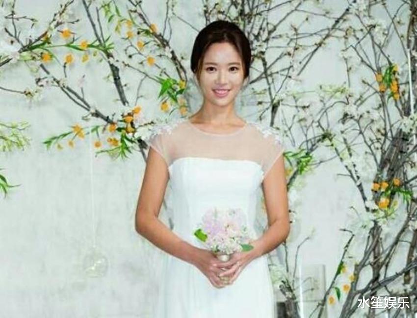 黄正音|去年闹离婚，今年怀二胎，韩剧女王黄正音的豪门婚姻究竟怎么了？