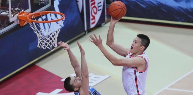 闫军|1分之差！CBA季后赛再次成昏哨舞台，闫军如此水平为何屡受重用