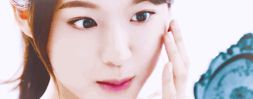 张梓琳|她是“中国第一美女”，拒绝豪门嫁爱情，与4岁女儿同框似姐妹