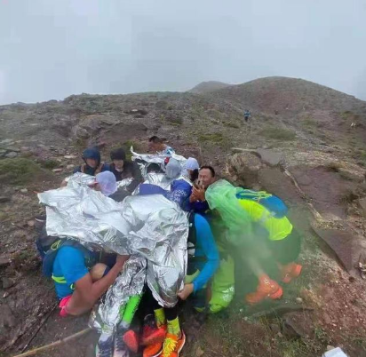 甘肃|甘肃马拉松21人不幸遇难：参赛选手发微信求救，出动1200人搜救