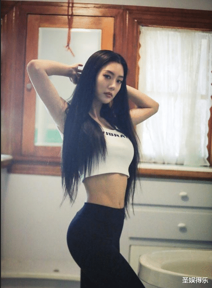 古力娜扎|李成敏走红之后,争相模仿其风格,这位小姐姐被称作“高配版”