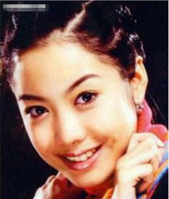 央视|她是央视女主持，18年前参加聚会推错门走上不归路，33岁香消玉殒