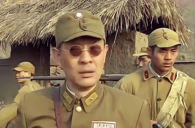 美俪倾城|真实白刃战中,端刺刀的鬼子兵和拿军刀的鬼子官谁更厉害?为什么?