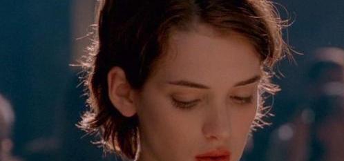 薇诺娜|被德普刻进身体，媲美玛丽莲梦露的她，为何却落得半生凄凉？