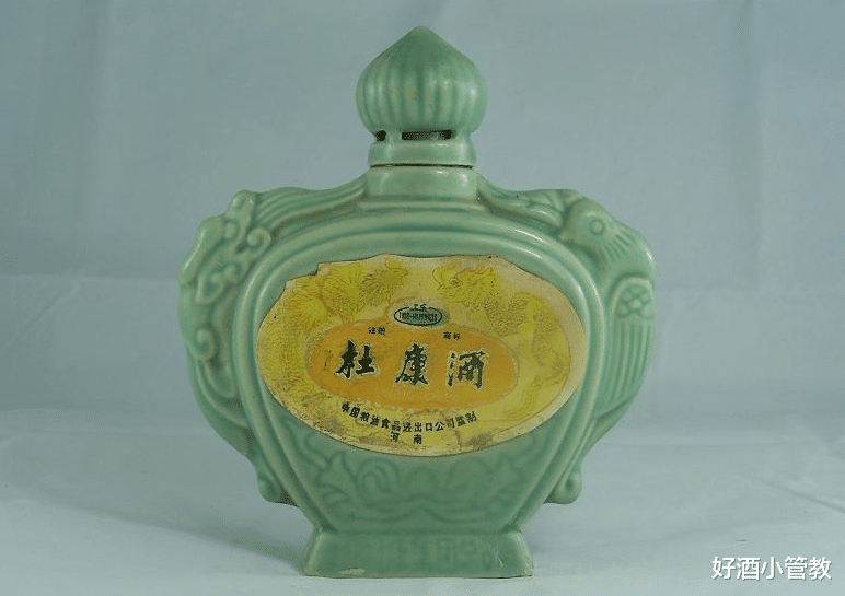 日本 超市3种“落魄”白酒,曾是老一辈人喝酒必备,如今却遭人冷落