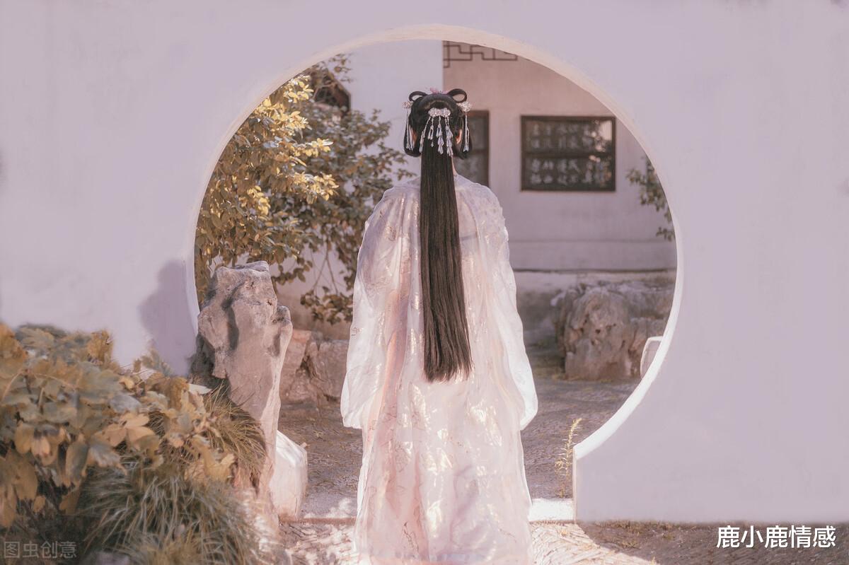 鹿小鹿情感|长期缺爱的女人，这三个生理反应逃不了