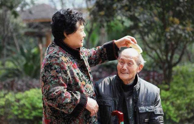 铠甲护士 老话说“人过六十，五不想”，指的是哪五不想？不妨提前了解下