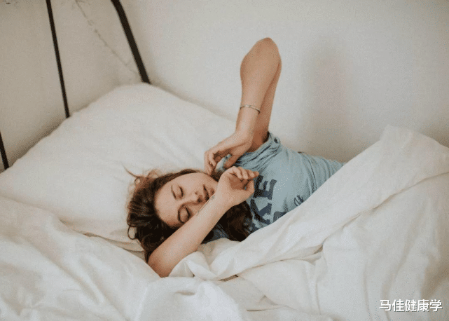 肝癌|25岁高中女教师确诊肝癌，懊悔痛哭：肩膀早有提醒，自己没当回事