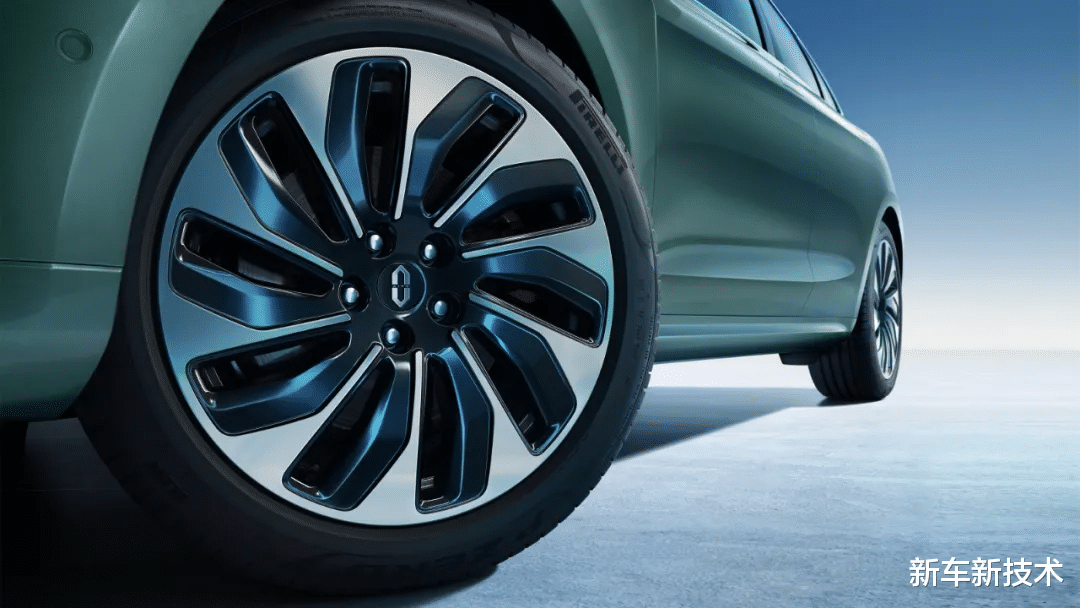 余承东|在60分钟里,余承东究竟犯了几个专业错误?