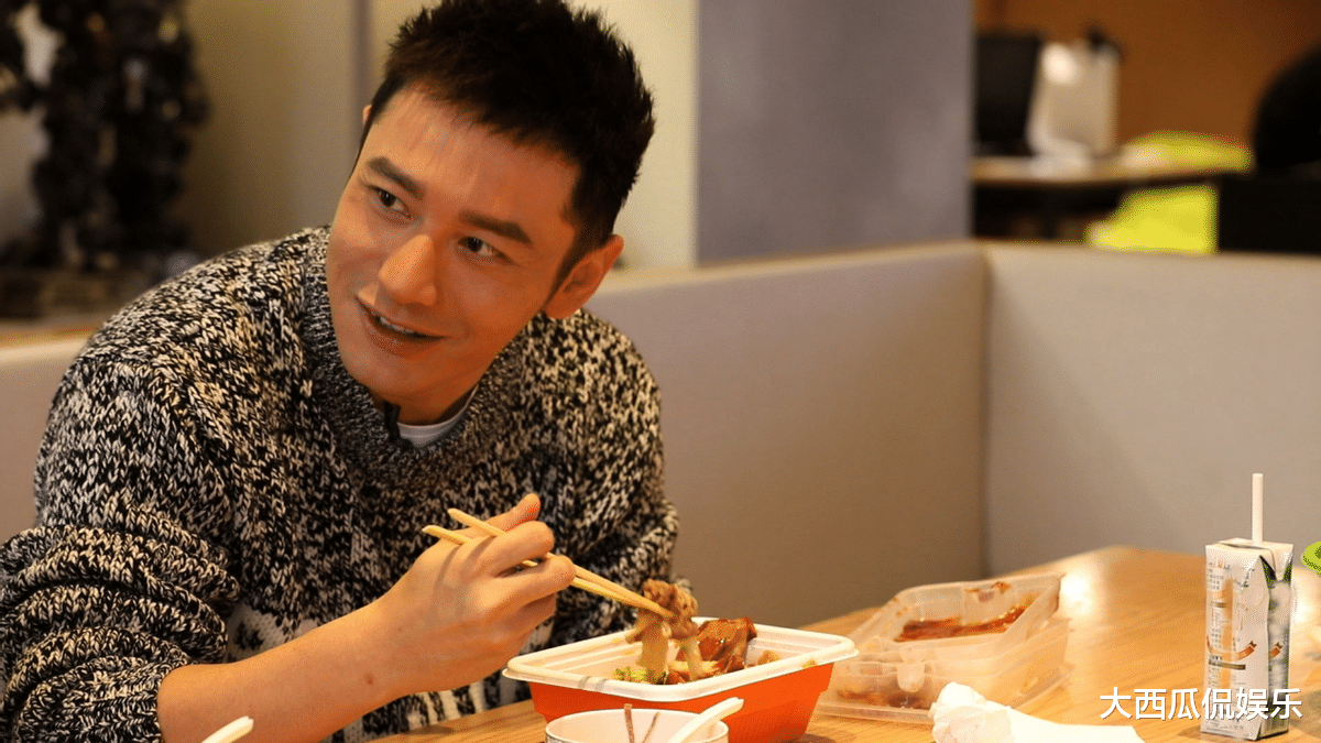 蒋欣|“金牌编剧”余飞携新谍战剧强势来袭，看到主角，网友：追定了