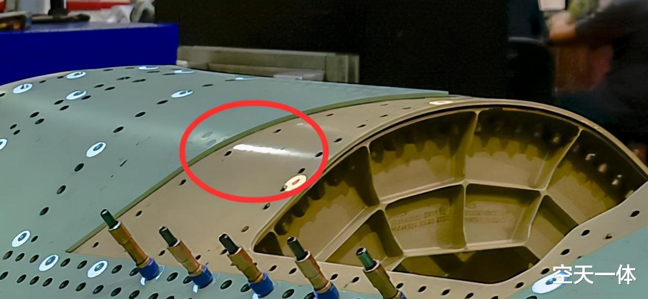 F-35|专业回收航母、舰载机、核潜艇，坠海F35B怎么回收才显得更专业？