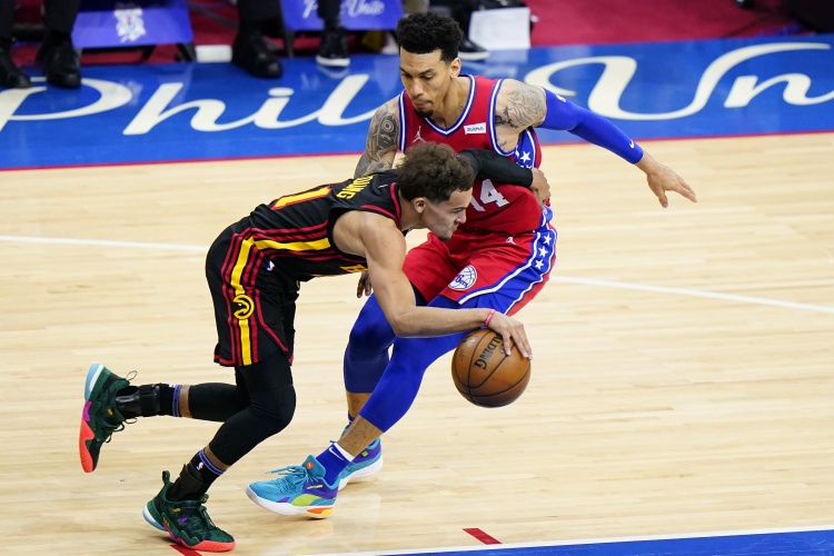 76人队|无缘26分大逆转！76人爆冷惜败，恩比德空砍39+9，特雷杨35+10封神