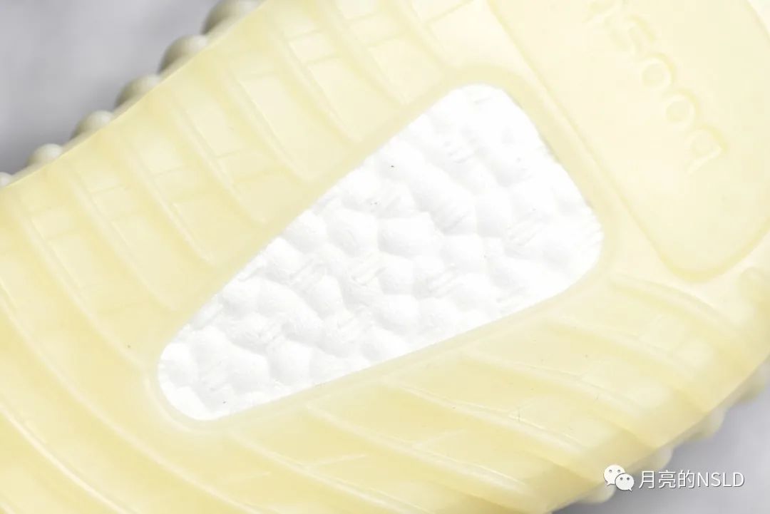 难舍离断|忙Donda的kanye不顾yeezy350v2的高危程度 细节对比展示五年的沉淀让鉴定有多困难