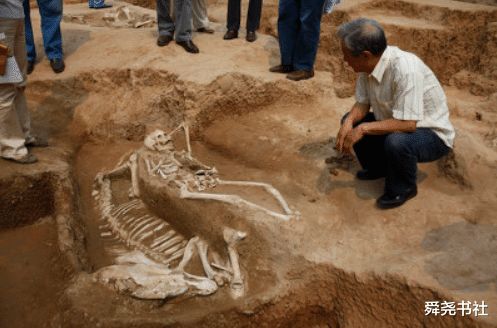 三星堆 考古和盗墓都分不清，你还咋聊三星堆？