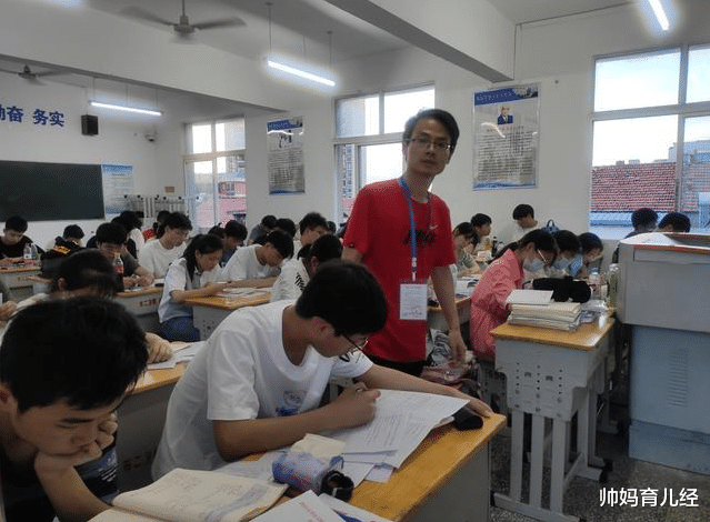 招聘|毕业生迎来“好消息”，事业单位招聘门槛降低，职校生的春天来了