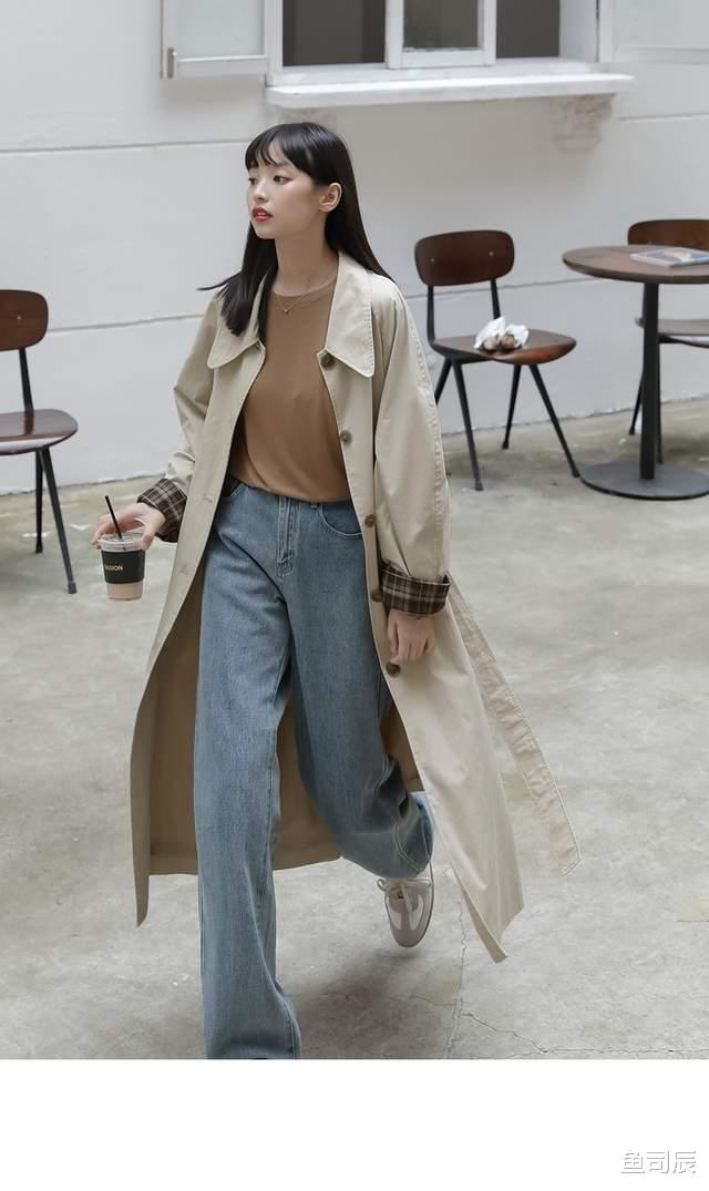 鱼司辰 40+想甩掉大妈感,大衣搭配直筒裤和半身裙,精致好看又显贵