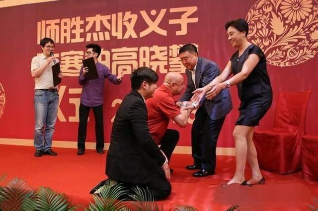 陈寒柏|陈寒柏为何突然不红了，看他干过的事，就一点都不奇怪了