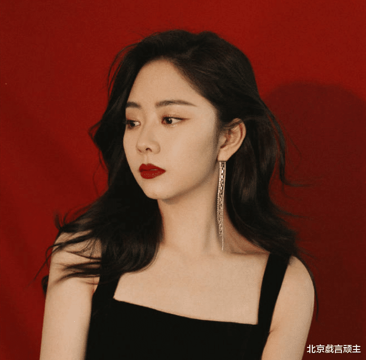 谭松韵|励志剧《向风而行》官宣，谭松韵王凯，强强联手，拉满观众期待值