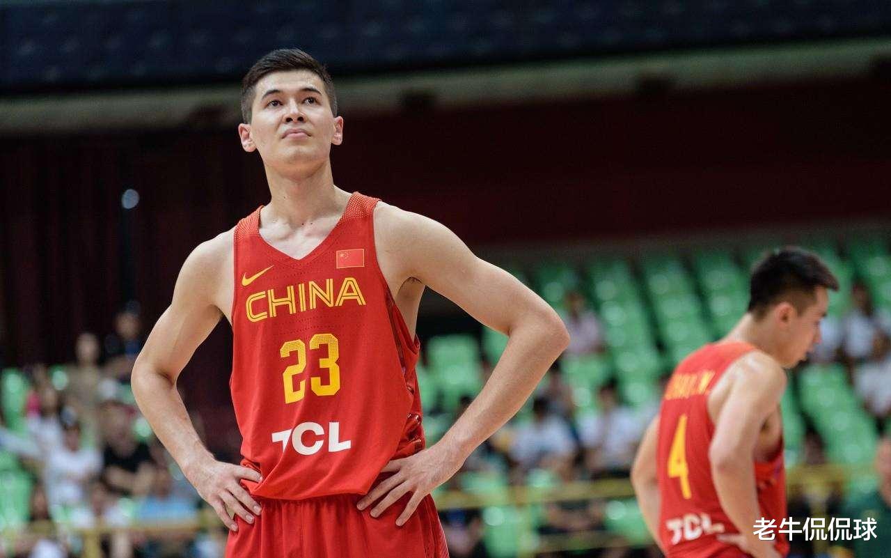 刘湘|男篮年度最佳阵容：低谷中摸索前行，周琦留洋意义非凡