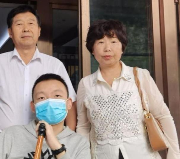 许敏|闹剧收场！杜粉怂恿杜妈持刀了结许敏，九江警方立刻出动