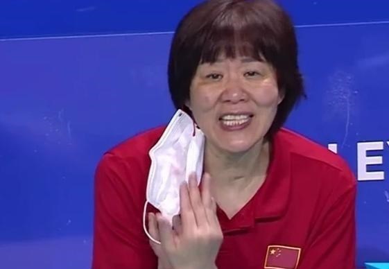 女排|3-1狂胜！朱婷张常宁轰30分，郎平神奇变阵，中国女排3连胜剑指第4