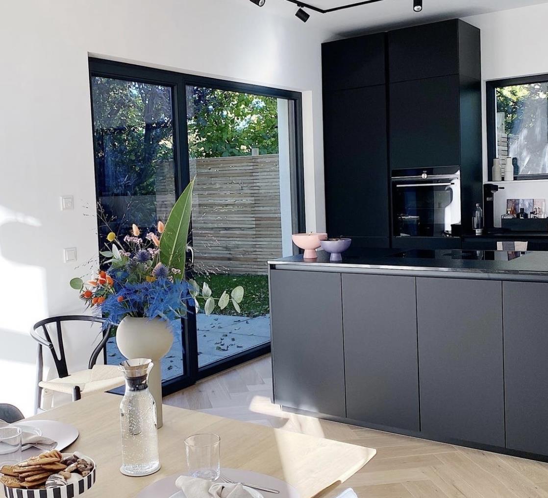 一北欧设计师的家:145㎡,因布局巧妙走红,家有庭院的感觉太好了