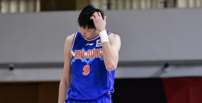 奶球妈咪聊|周琦事件转机！2大权威给大魔王回归希望，第一名嘴苏群也发话了