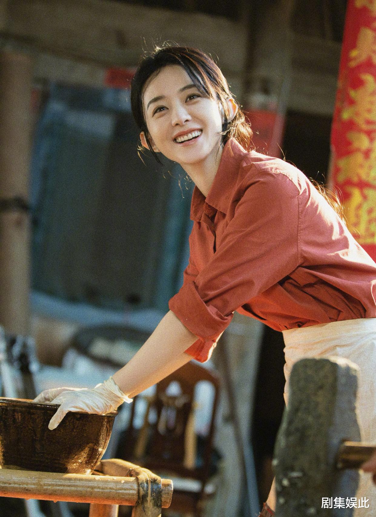 黄忆慈|赵丽颖转型见效,30分钟塑造雷金玉,我却为何幸福松了口气