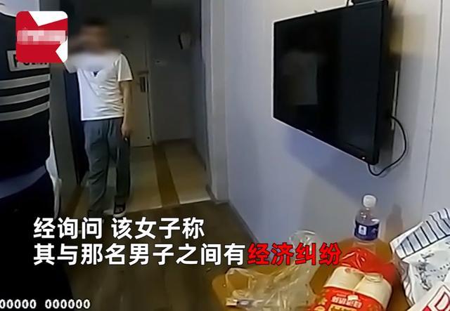 2男1女开房后女子报警称强奸,警方介入调查