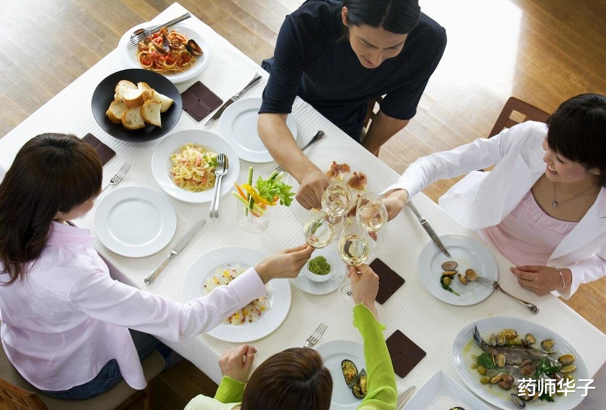 药师华子|有了幽门螺杆菌感染，治还是不治？要看具体症状与个人意愿