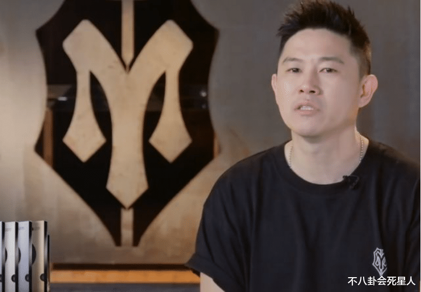 赵文卓|《披哥》有责任心的哥哥：怕拖累组员，调解矛盾，因保护队友被淘汰