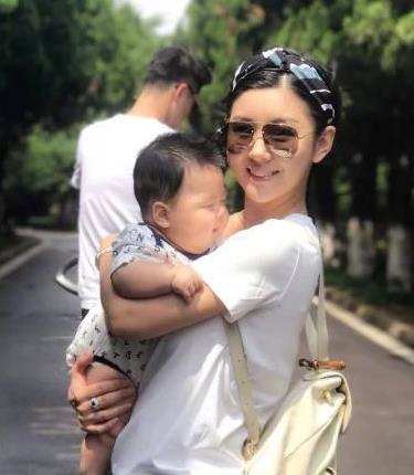 罗云熙|她们几个被称为是娱乐圈中“最纯洁”的女星,你们赞同吗?