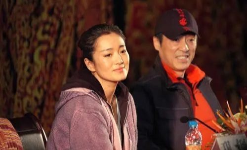 张艺谋|“谋夫人”陈婷：曾打败巩俐赢得爱情，为大31岁的张艺谋连生三胎