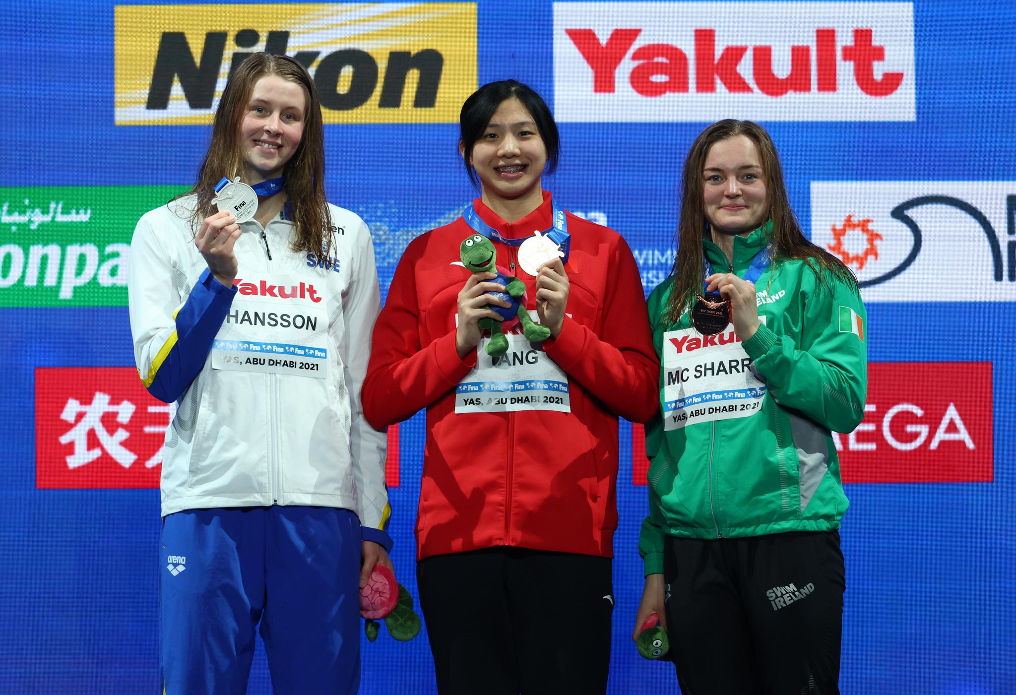 唐钱婷|中国游泳又出人才了！17岁的唐钱婷，短池游泳世锦赛夺冠