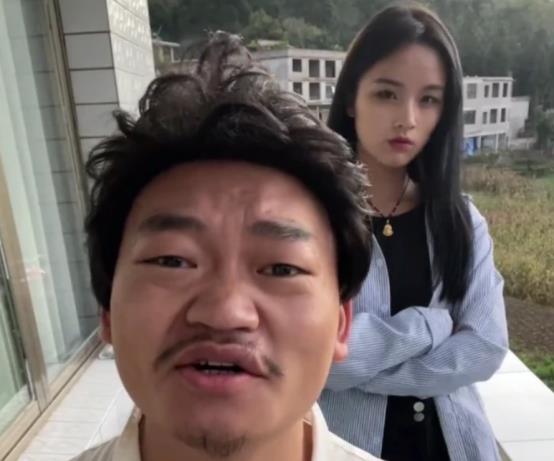 明星|男网红自称“王宝弱”，消费宝强还捆绑马蓉，称要找姓宋的经纪人